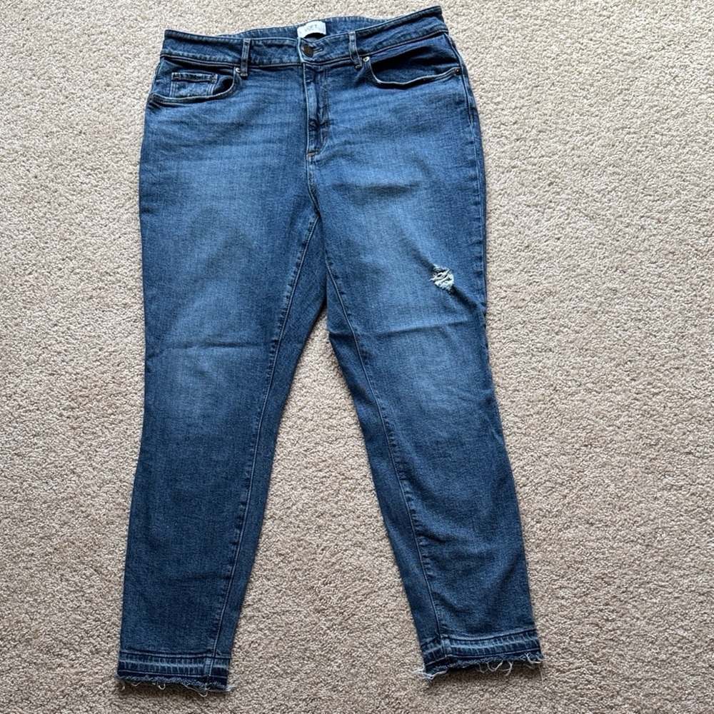 LNEW LOFT Distressed Curvy Skinny Ankle Jeans sz 12